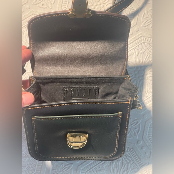 Vintage Veneta Dark Green and Brown Leather Shoulder Hand Bag with Gold Hardware - Picture 11 of 16